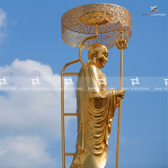 Sculpture de bouddha en bronze peint en or avec un savoir-faire de forgeage à la main pur